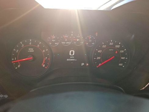 Used 2018 Chevrolet Camaro LT RWD image 14