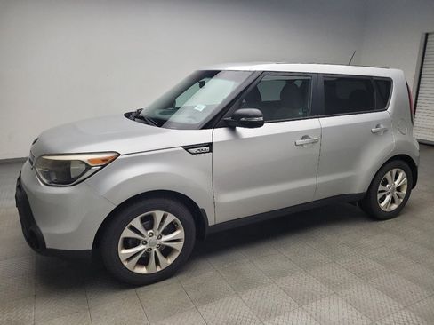 Used 2014 Kia Soul + FWD image 2