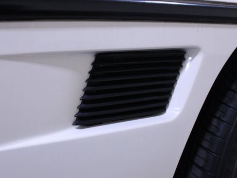 Used 1988 Pontiac Fiero GT image 39