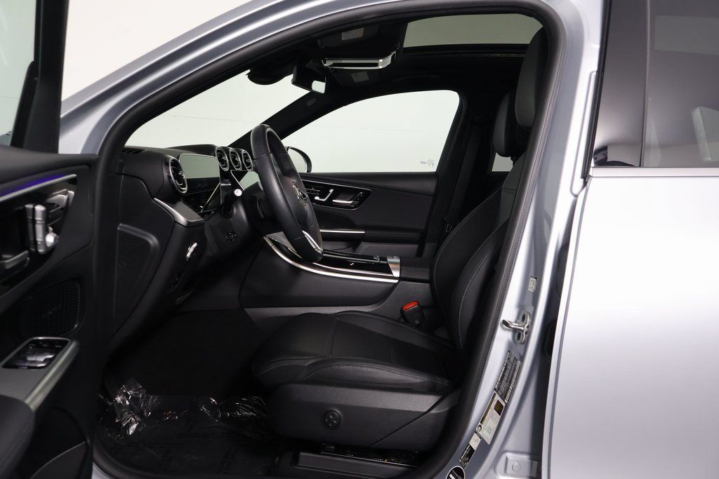 Certified 2026 Mercedes-Benz GLC 300 image 10