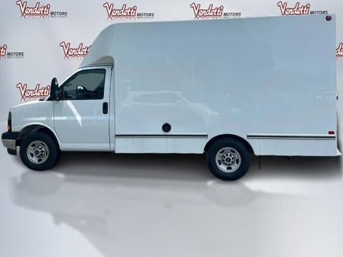 New 2025 GMC Savana 3500 w/ Power Convenience Package image 8