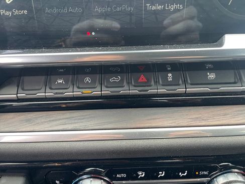 Used 2025 GMC Sierra 1500 SLT image 22