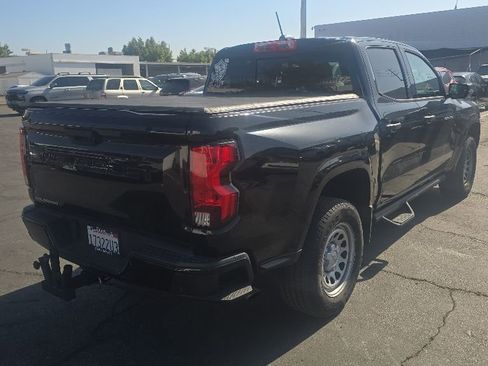 Used 2023 Chevrolet Colorado W/T w/ Technology Package RWD image 3