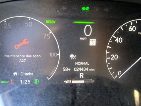 Used 2024 Honda CR-V Sport image 11
