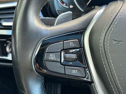 Used 2019 BMW 530i w/ Convenience Package image 26