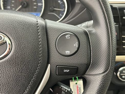 Used 2016 Toyota Corolla LE FWD image 18