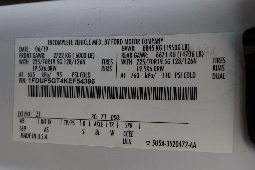 Used 2019 Ford F550 2WD Regular Cab Super Duty image 37