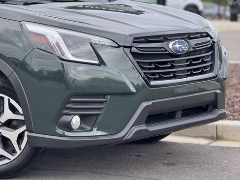 Used 2022 Subaru Forester Premium image 3