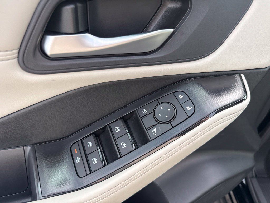 Certified 2026 Nissan Rogue SV w/ SV Premium Package AWD/4WD image 13