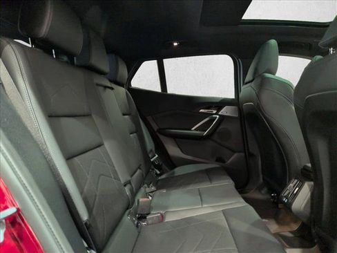 Used 2025 BMW X2 xDrive28i w/ Premium Package AWD/4WD image 17