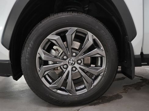 Used 2025 Toyota RAV4 Limited w/ Advanced Technology Package AWD/4WD image 32