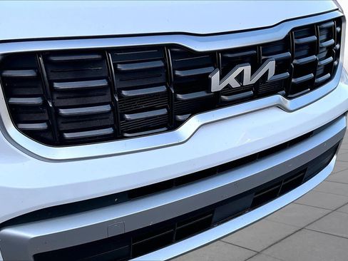 Certified 2025 Kia Telluride S FWD image 30