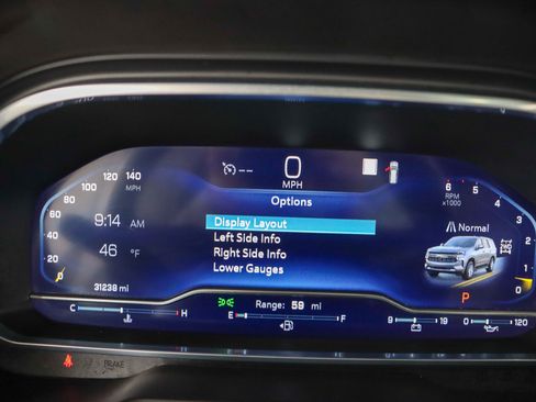 Used 2023 Chevrolet Suburban Z71 image 16