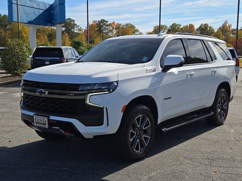 Used 2022 Chevrolet Tahoe Z71 w/ Z71 Off-Road Package image 2