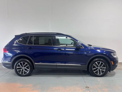 Used 2021 Volkswagen Tiguan SE w/ Panoramic Sunroof Package AWD/4WD image 6