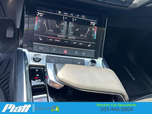 Used 2021 Audi e-tron Premium w/ Convenience Plus Package AWD/4WD image 27