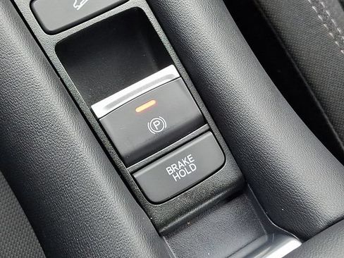 Used 2026 Honda HR-V LX image 24