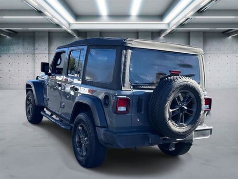 Used 2019 Jeep Wrangler Unlimited Sport S image 5