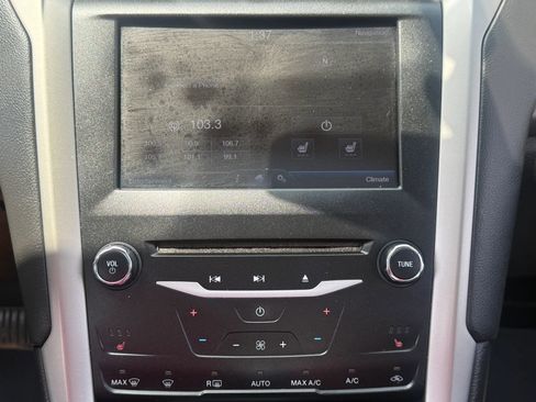Used 2013 Ford Fusion SE FWD image 26