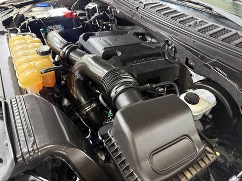 Used 2018 Ford Expedition Limited RWD image 96