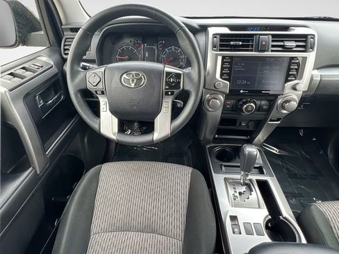 Used 2024 Toyota 4Runner SR5 AWD/4WD image 11