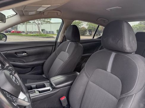 Used 2022 Nissan Sentra SV FWD image 19