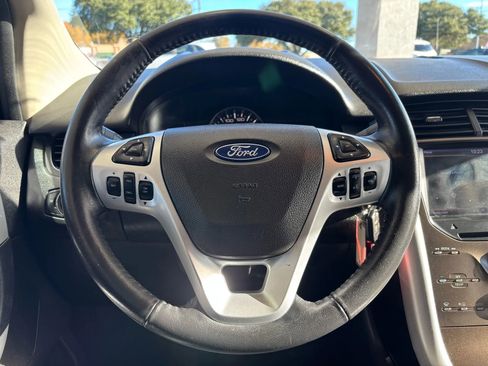 Used 2013 Ford Edge SEL image 10