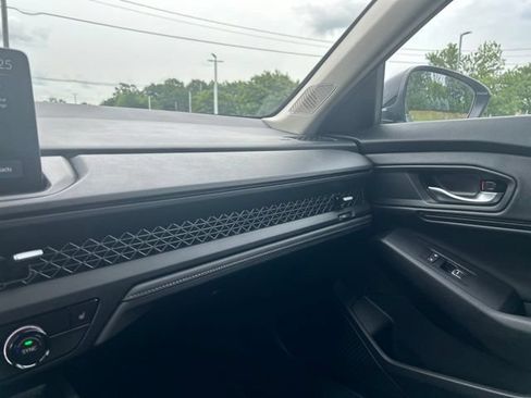 Used 2026 Honda Accord SE image 28