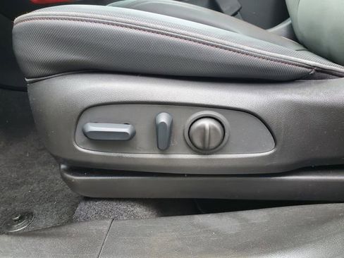 Certified 2023 Chevrolet TrailBlazer RS w/ Sun and Liftgate Package image 24