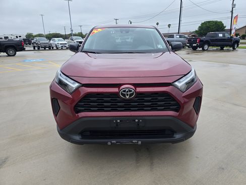 Used 2024 Toyota RAV4 LE AWD/4WD image 8
