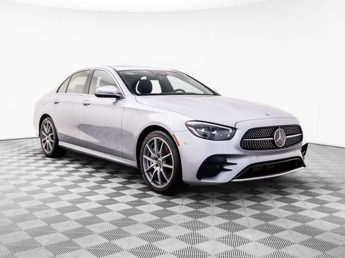 Used 2023 Mercedes-Benz E 450 4MATIC Sedan image 7