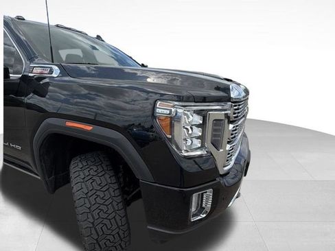 Used 2023 GMC Sierra 2500 Denali w/ Denali Black Diamond Edition AWD/4WD image 14