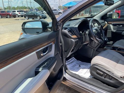 Used 2020 Honda CR-V Touring image 18