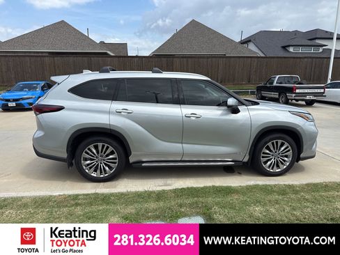 Used 2024 Toyota Highlander Platinum AWD/4WD image 8