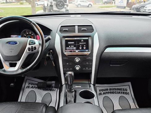 Used 2014 Ford Explorer XLT w/ Equipment Group 202A image 16