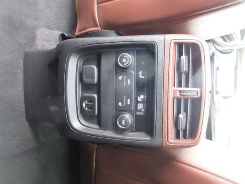 Used 2017 Buick Envision Essence image 29