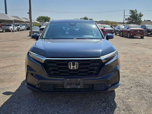 Used 2023 Honda CR-V LX image 3