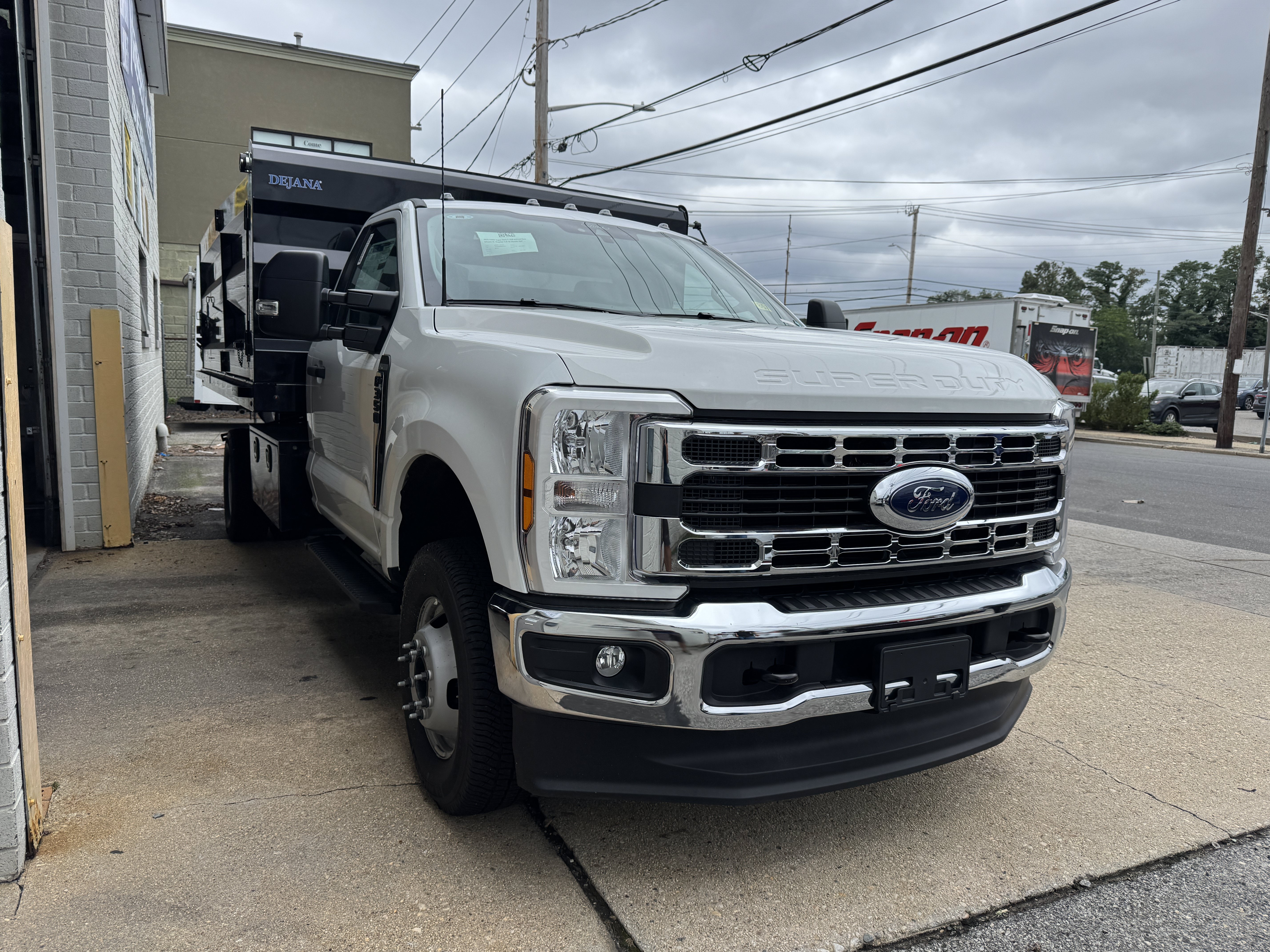 New 2025 Ford F350 XL w/ XL Chrome Package AWD/4WD image 1