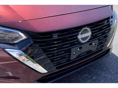 Used 2025 Nissan Sentra SV FWD image 27