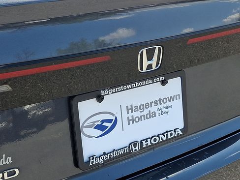 Used 2023 Honda Accord EX image 32