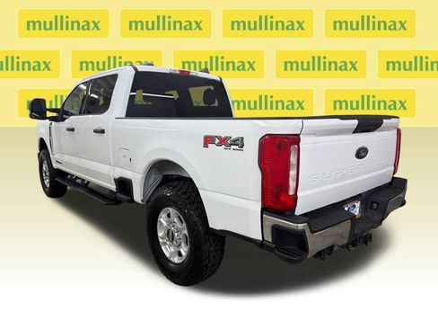 Used 2025 Ford F250 XLT w/ FX4 Off-Road Package AWD/4WD image 9