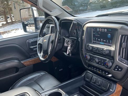 Used 2018 Chevrolet Silverado 3500 High Country AWD/4WD image 25