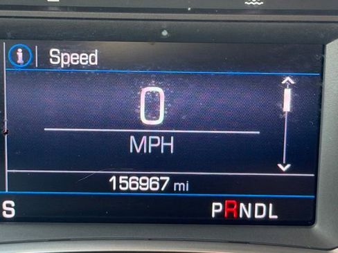 Used 2019 Chevrolet Equinox LT FWD image 24