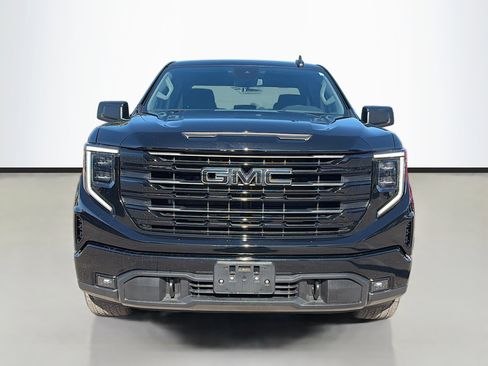 Used 2023 GMC Sierra 1500 Elevation w/ LPO, Elevation Black Package image 8