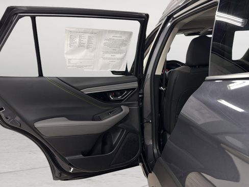 Certified 2025 Subaru Outback Onyx Edition image 27