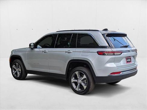 New 2025 Jeep Grand Cherokee Limited w/ Trailer Tow Package image 8