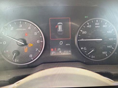 Used 2025 Subaru Outback Premium w/ Popular Package #1A AWD/4WD image 5