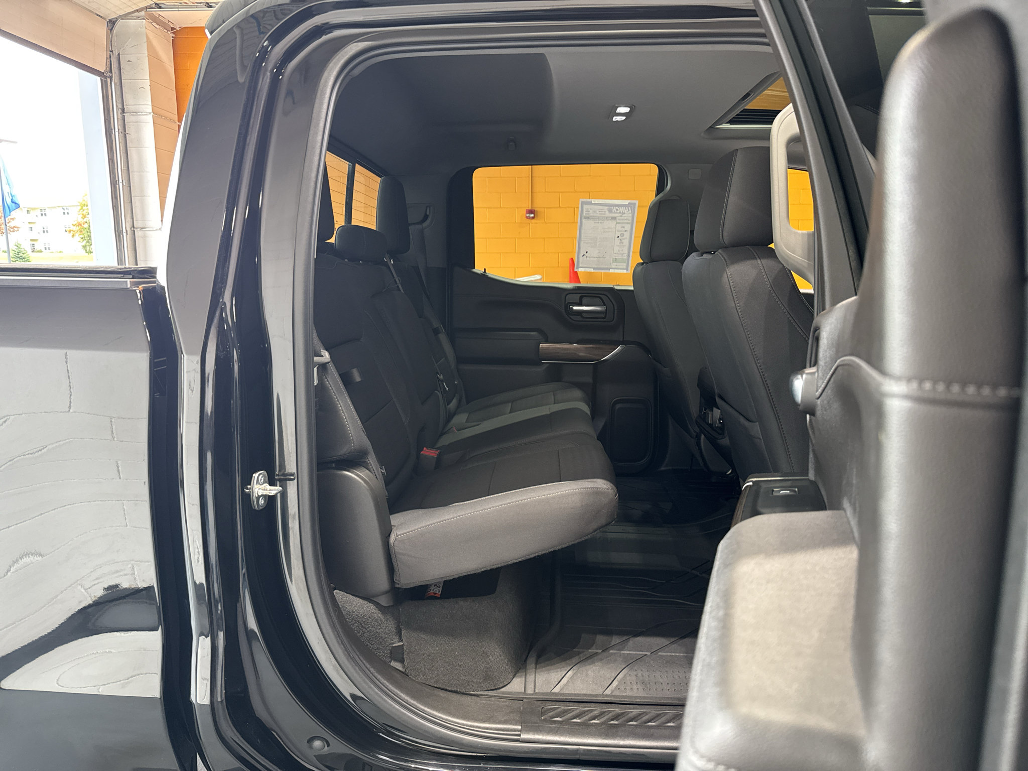 Used 2019 Chevrolet Silverado 1500 LT Trail Boss AWD/4WD image 22
