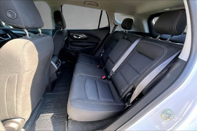 Used 2023 GMC Terrain SLE FWD image 22