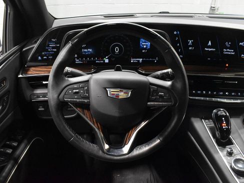 Certified 2023 Cadillac Escalade ESV Premium Luxury AWD/4WD image 7